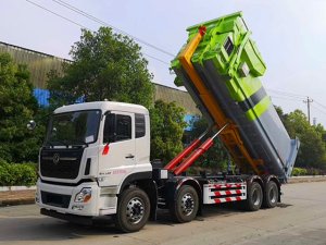勾臂式垃圾車(chē)報(bào)道-重汽28噸多功能拉臂車(chē)