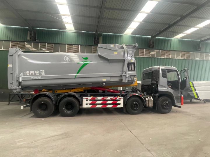 拉臂式垃圾車報(bào)道-生活垃圾對人類的影響及移動(dòng)壓縮垃圾站環(huán)保應(yīng)用