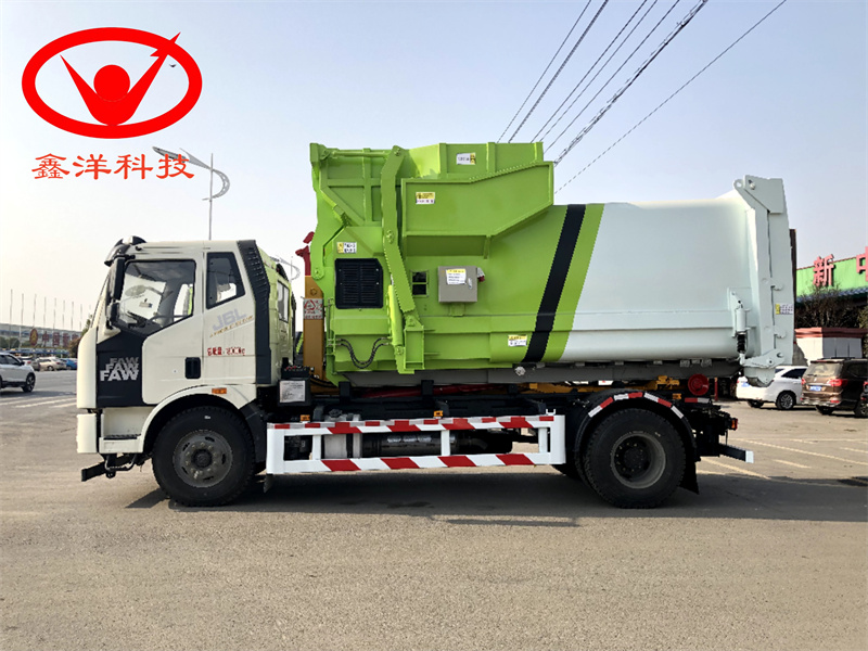 18噸解放勾臂垃圾車(chē)